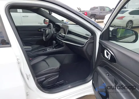 2024 Jeep Compass Limited 4X4 из США, поврежденный, VIN 3C4NJDCN2RT600035